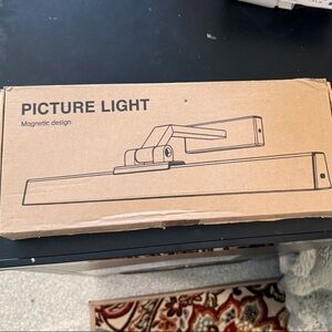 NEW. Magnetic Design Picture Light - gold